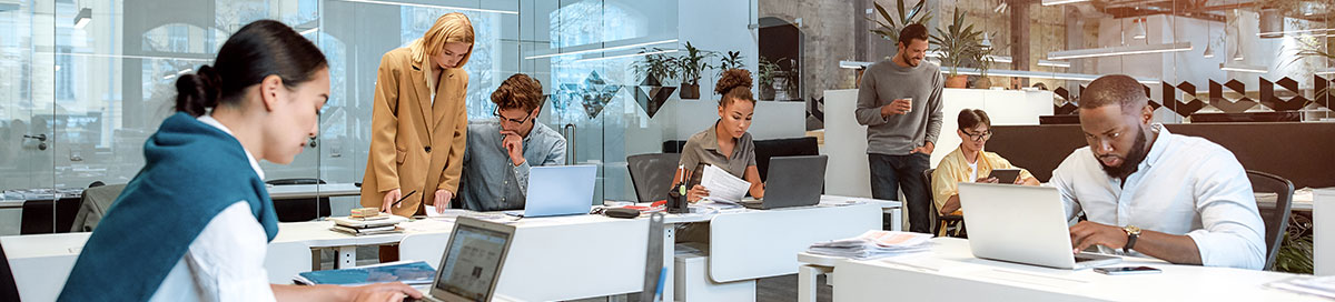 Personen beim Google Cloud Training