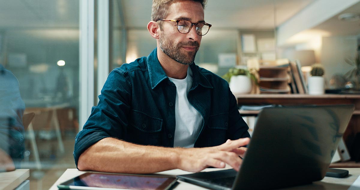 EU AI Act Schulung Teilnehmer am PC